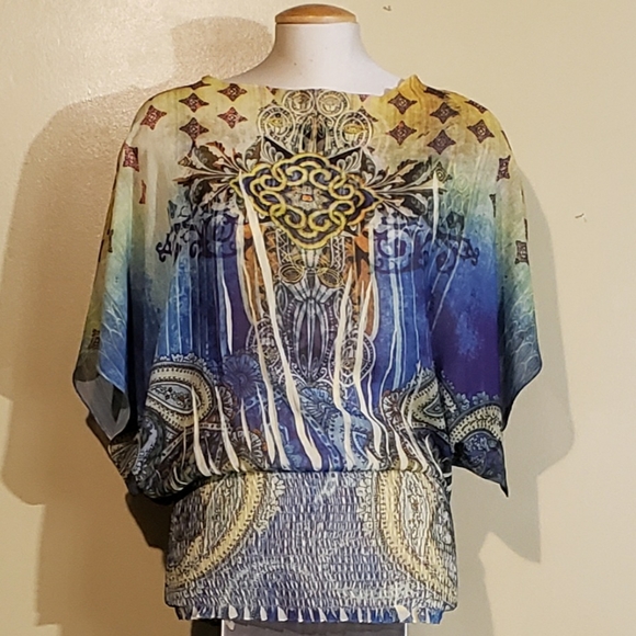 Colourful top with interesting pattern. - Picture 5 of 5